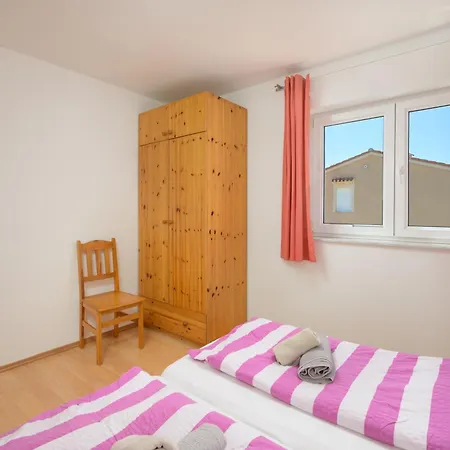 Nena Apartament Vinkuran