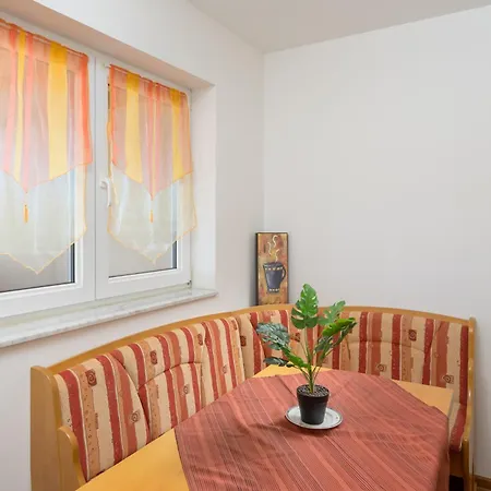 Nena Apartman
