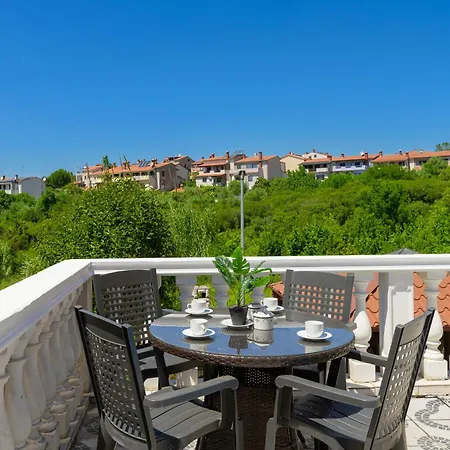 Nena Apartament Vinkuran